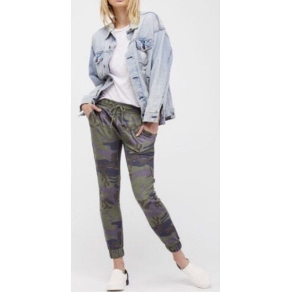 Intimately Free People Camo Jogger Sweatpants Women’s Pull-On Casual Pants Large - Picture 16 of 16